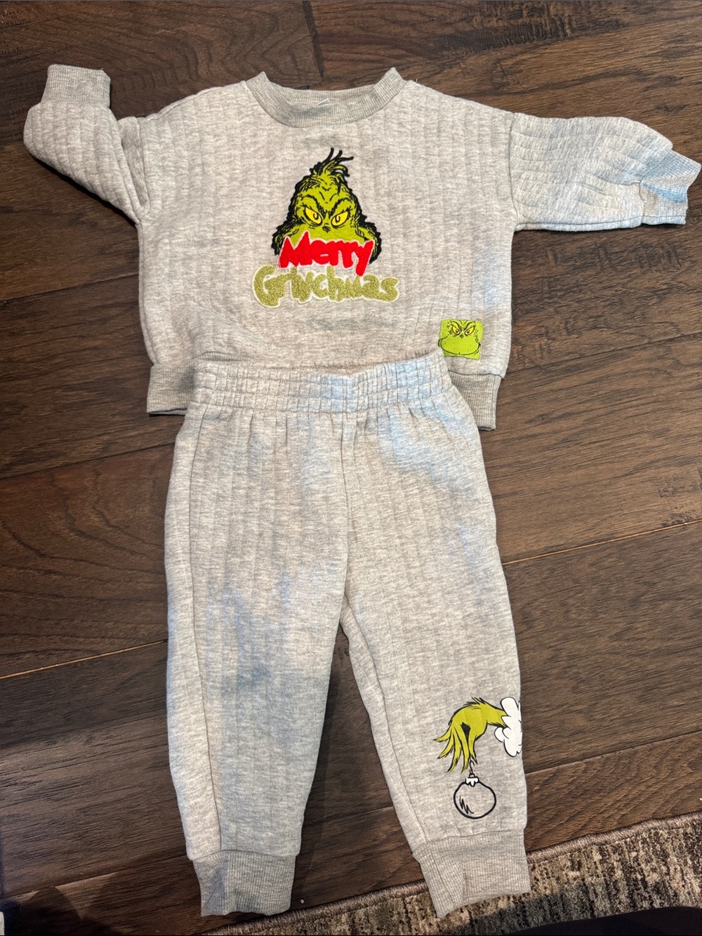 Gray Kids Grinch Sweatshirt & Jogger Set - Yellow/Red Accents